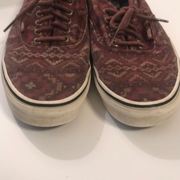 Vans - Picture 3 of 7